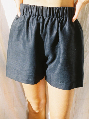 Scrunchie Shorts — Black