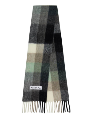 Oversized Wool Check Scarf