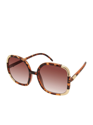 Over-sized Oval Sunglasses In Tortoise