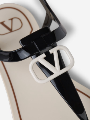 Valentino Garavani Vlogo Signature Detail Sandals