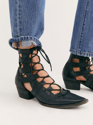 Quinn Lace-up Boots