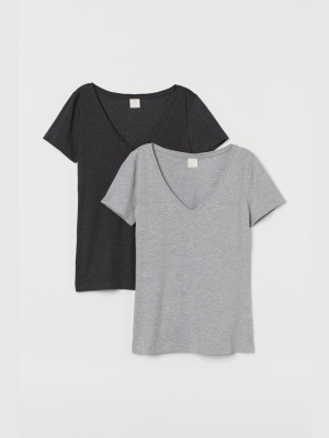 2-pack V-neck T-shirts