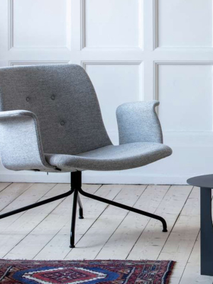 Primum Lounge Chair With Arms