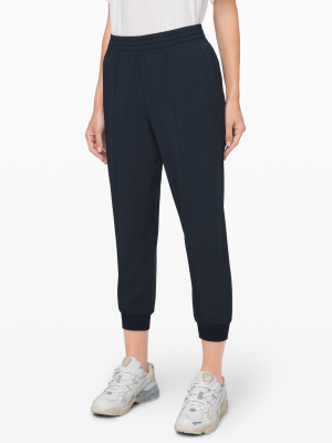 Wanderer Cropped Jogger