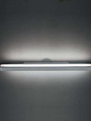 Talo 180 Fluorescent 2x39w Wall Silver