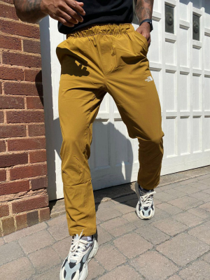 The North Face Tech Woven Pant In Khaki