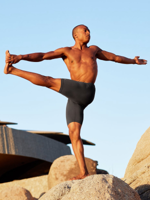 Alo Yoga Men's Warrior Compression Pant, Jet Black  