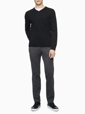 Solid Merino Wool V-neck Sweater