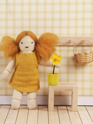 Holdie Folk Dollhouse Doll - Daisy