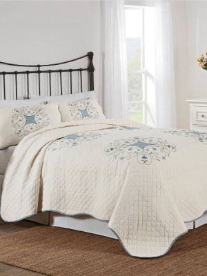 Nostalgia Home Melanie Quilt Set