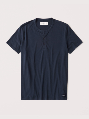 Short-sleeve Henley