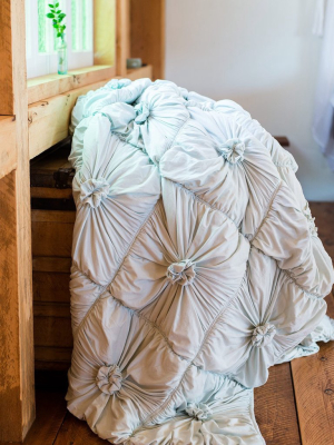 Lazybones Rosette Quilt In Chalk Blue