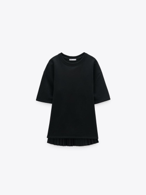 Pleated Back Sweatshirt