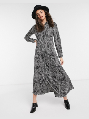 Vero Moda Maxi Shirt Dress In Mono Snake Print