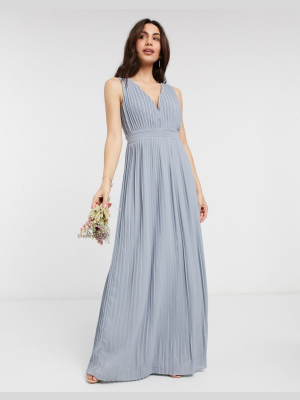 Tfnc Bridesmaid Pleated Sleeveless Maxi Dress In Dusty Blue