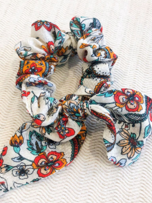 Scrunchie - Baroque Paisley