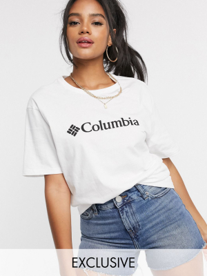 Columbia Csc Basic Logo Crop T-shirt In White Exclusive At Asos