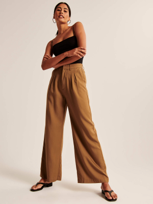 Drapey Wide-leg Pleated Pants