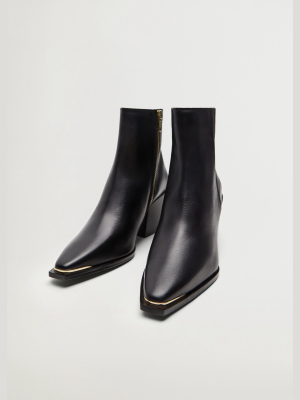 Contrasted Tip Leather Ankle Boots