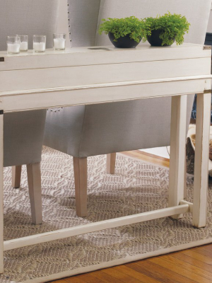 Thunder Bay Rod Case On Stand