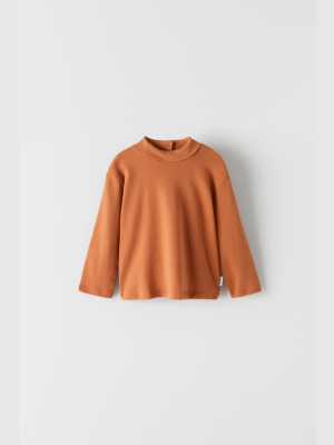 Plain Turtleneck T-shirt