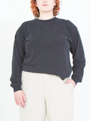 Cropped Long Sleeve Tee In Black