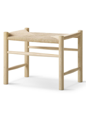 J16 Stool