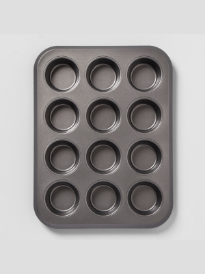 Non-stick Muffin Tin Carbon Steel - Made By Design™