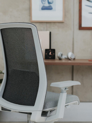 Very Digital Knit Office Chair With 4d Arms