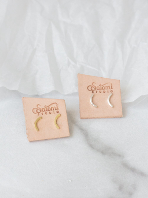 Satomi Studio Curve Studs