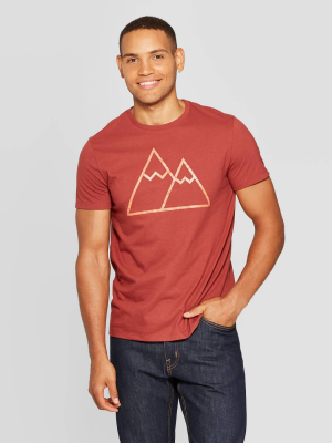 Men's Printed Standard Fit Mountain Outline Short Sleeve Crew Neck Graphic T-shirt - Goodfellow & Co™ Red