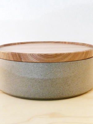 Hasami Porcelain Large Bowl + Lid - Sand
