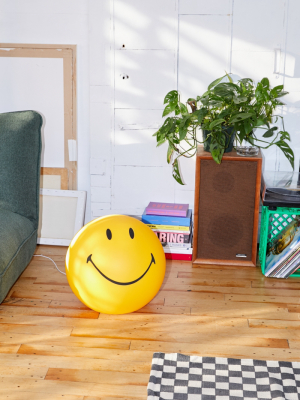 Smiley Oversized Lamp