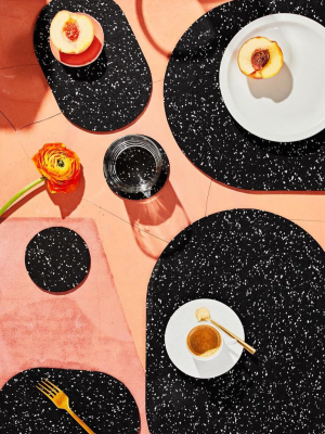 Capsule Placemats In Speckled Black
