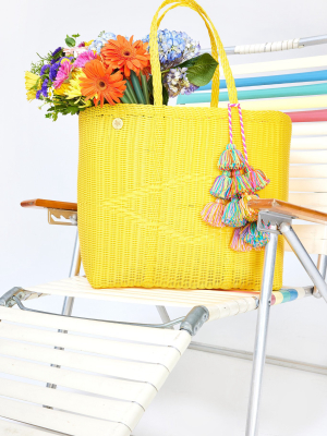 Las Guanacas Jumbo Tote In Lemon