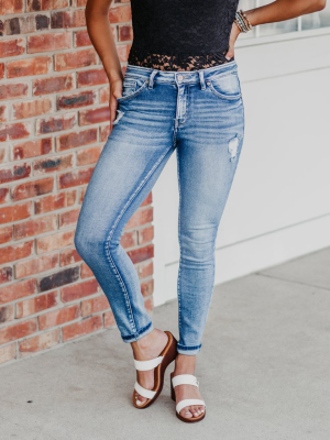 Carrie Mid-rise Jeans