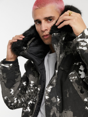 Sixth June Parka With New Camo Print In White And Black