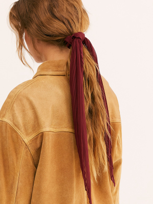 Pleated Scarf Pony