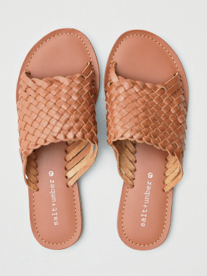 Salt + Umber Saffron Sandal