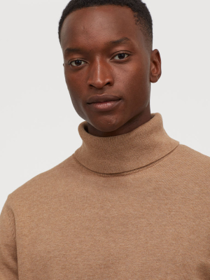 Fine-knit Turtleneck Sweater