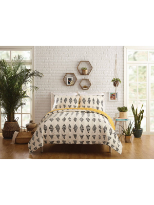 Justina Blakeney Prosperity Quilt & Sham Set White/black