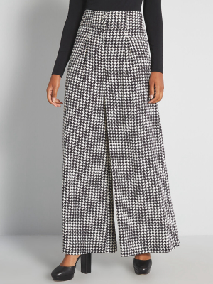 Perfectly Pleated Wide-leg Pants