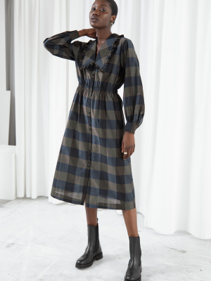 Voluminous A-line Wide Collar Dress