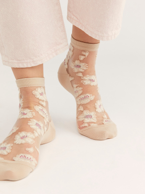 Field Of Flowers Sheer Ankle Socks