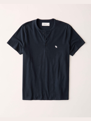 Short-sleeve Icon Henley