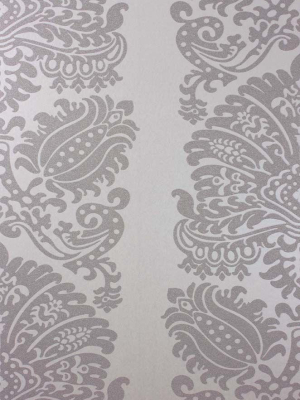 Sample Providencia Wallpaper In Gray From The Samana Collection By Matthew Williamson