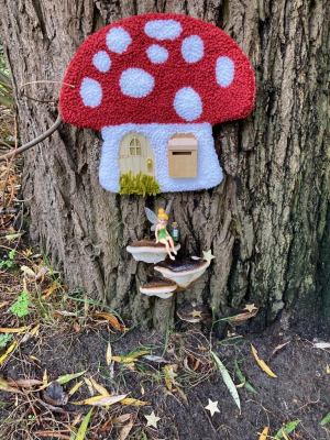 Petit Bowie Red Fairy Mushroom Cottage With Mailbox