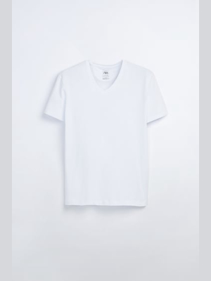 Basic Slim Fit T-shirt