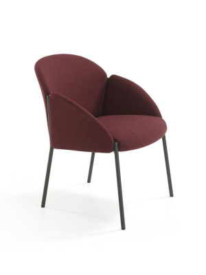 Andrea Lounge Chair By Artifort