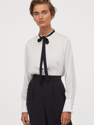 Tie-collar Blouse